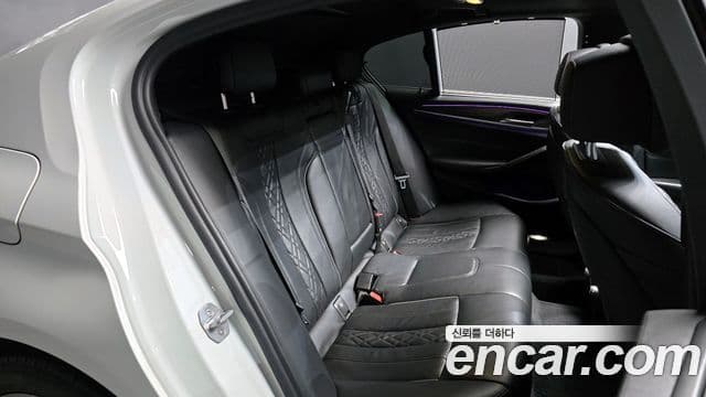 BMW 5시리즈 (G30) 520d M Sport Plus, 2018 12