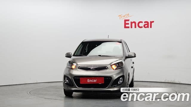 Kia All New Morning Deluxe Trendy, 2014 3