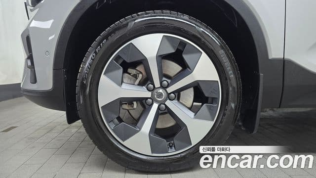 Volvo XC40 B4 Ultra Bright, 2025 все фото