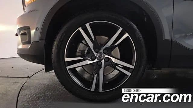 Volvo XC40 T4 R-Design, 2019 все фото