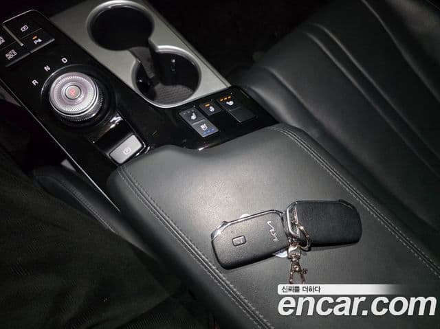 Kia K8 гибрид Noblesse Light, 2022 11