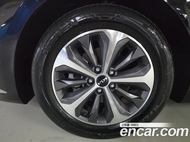 Kia K8 гибрид Noblesse Light, 2022 20