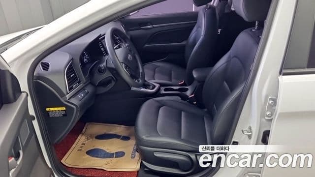 Hyundai Avante AD 1.6 GDI Value Plus, 2018 10