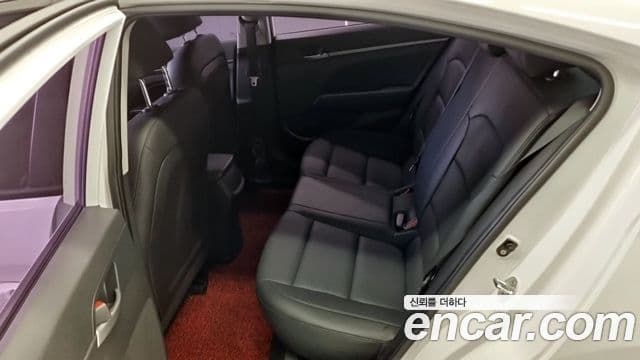 Hyundai Avante AD 1.6 GDI Value Plus, 2018 11