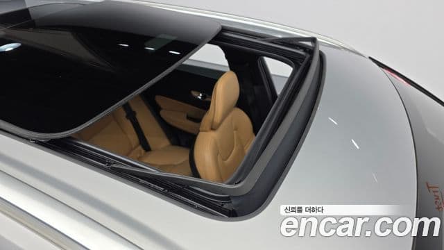 Volvo XC60 2세대 B5 Inscription, 2022 19