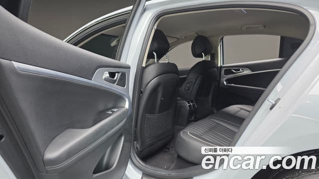 Genesis The / новый New G70, 2021 17