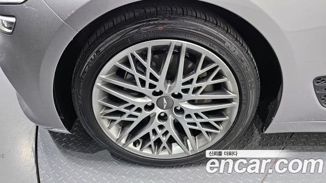 Genesis The / новый New G70, 2021 все фото