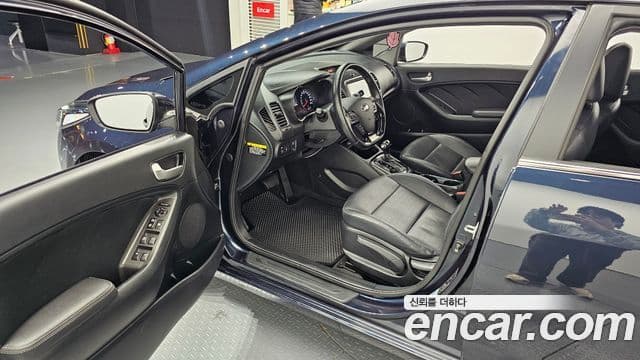 Kia The / новый New K3 Style, 2017 11