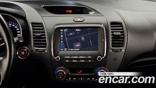 Kia The / новый New K3 Style, 2017 14