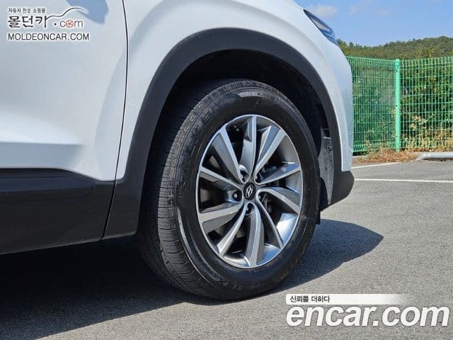 Hyundai Santa Fe TM Exclusive, 2019 18