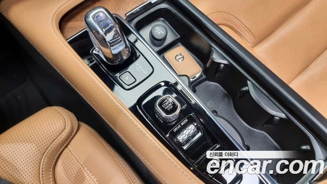 Volvo XC90 2세대 T8 Inscription гибрид, 2018 9
