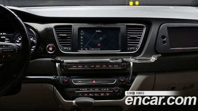 Kia The / новый New Carnival Special, 2020 15