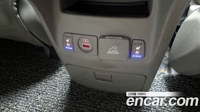 Kia The / новый New Carnival Special, 2020 19