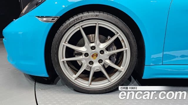 Porsche 718 Boxster, 2018 все фото