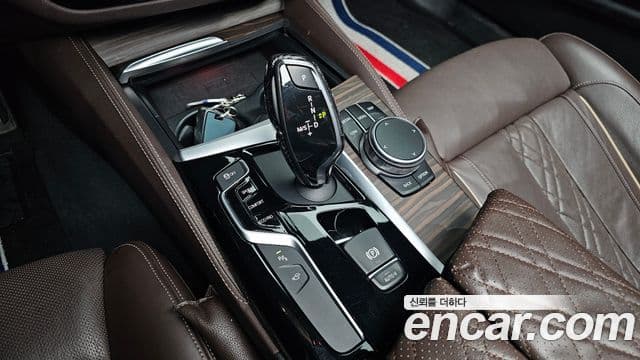 BMW 5시리즈 (G30) 520d M Sport Plus, 2018 9