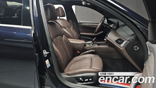 BMW 5시리즈 (G30) 520d M Sport Plus, 2018 10