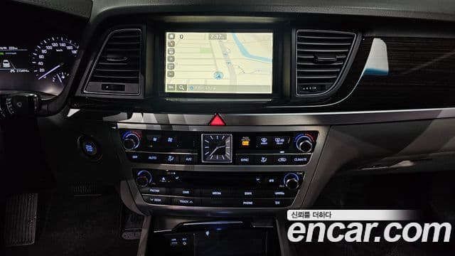 Genesis G80 Luxury, 2017 14