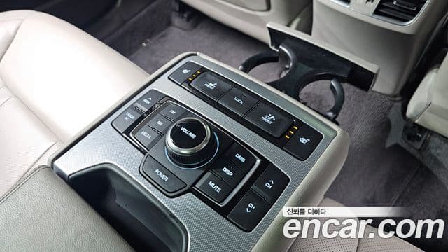 Genesis G80 Luxury, 2017 18