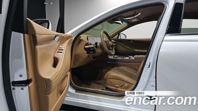 Genesis G80 (RG3) бензин 2.5 турбо AWD, 2025 10