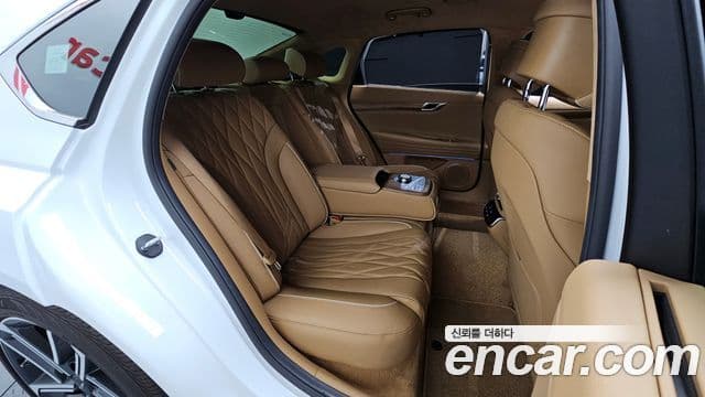 Genesis G80 (RG3) бензин 2.5 турбо AWD, 2025 11