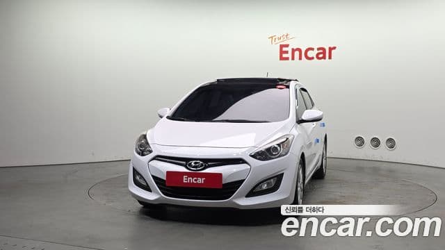 Hyundai i30(новый кузов / новое поколение) 1.6 GDI PYL, 2015 3