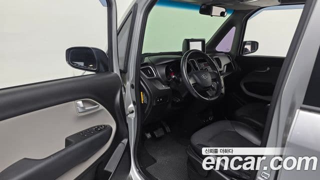 Kia Ray Special, 2012 10