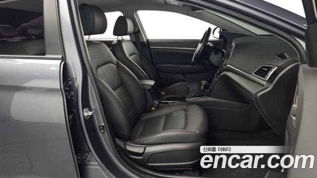 Hyundai Avante AD 1.6 GDI Smart, 2017 10