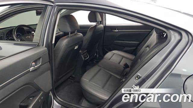 Hyundai Avante AD 1.6 GDI Smart, 2017 12