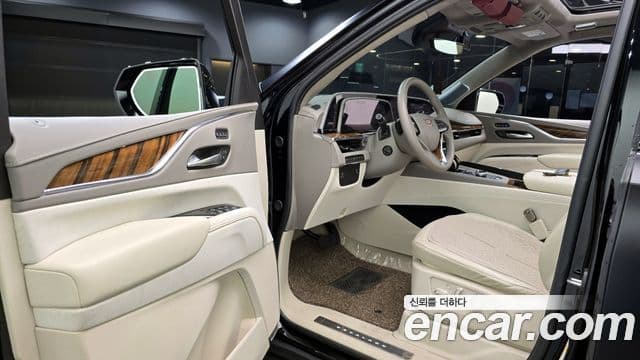 Cadillac Escalade 5세대 ESV Sport Platinum, 2023 11