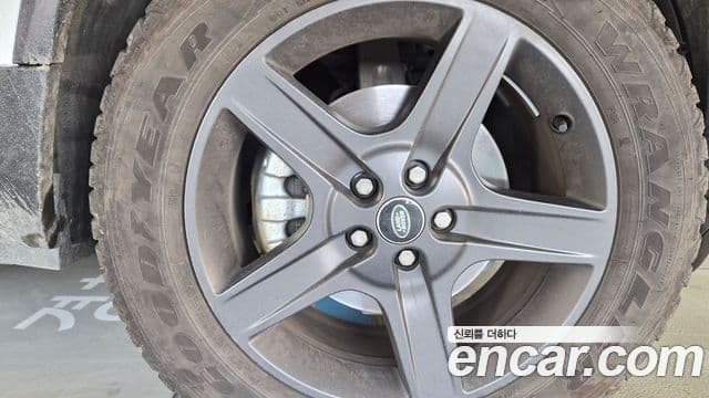 Land Rover Defender (L663) 110 D250 X-Dynamic SE, 2025 15