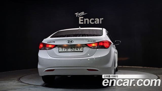 Hyundai Avante MD Premier, 2012 4