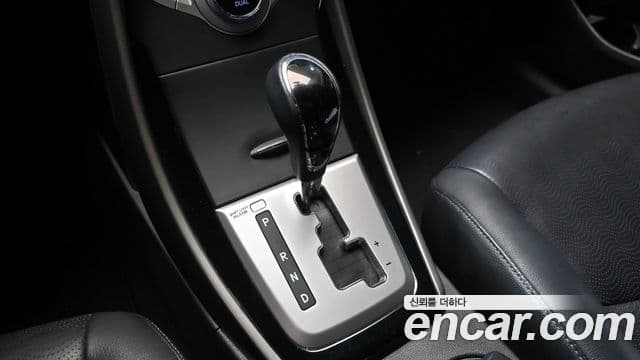 Hyundai Avante MD Premier, 2012 9