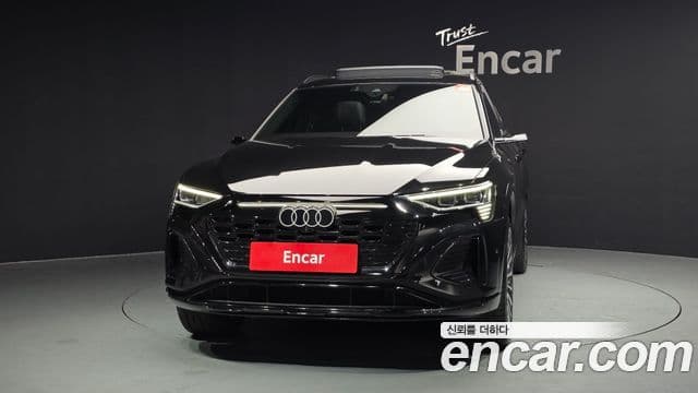 Audi Q8 e-Tron (GE) Premium, 2024 3