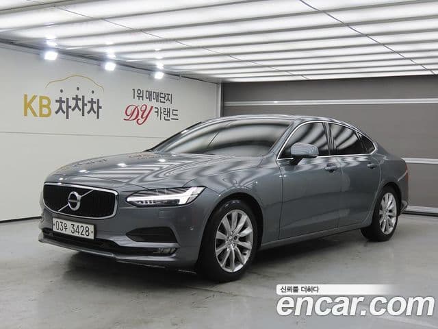 Volvo S90 D4 Momentum, 2018 1