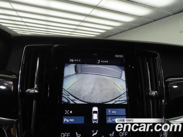 Volvo S90 D4 Momentum, 2018 14