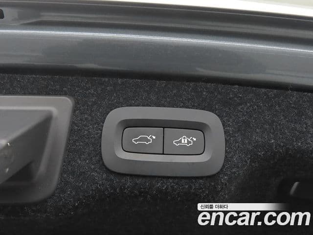 Volvo S90 D4 Momentum, 2018 16