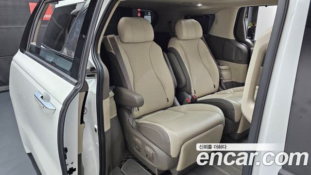 Kia Carnival 4세대 Signature, 2022 12