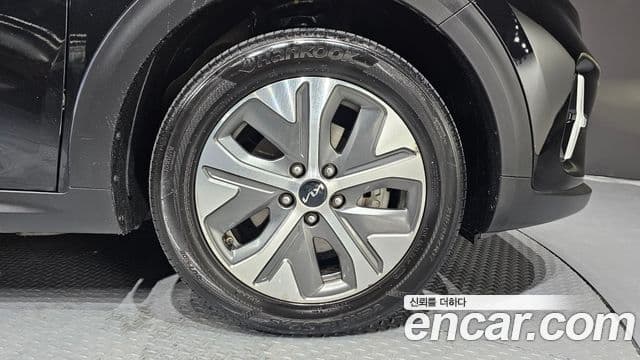 Kia Niro Plus Earth, 2023 все фото