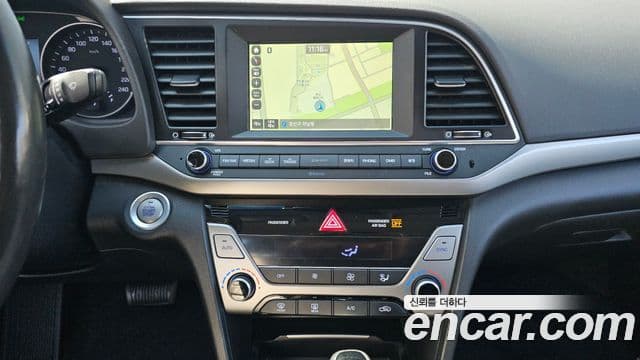 Hyundai Avante AD Modern, 2016 14