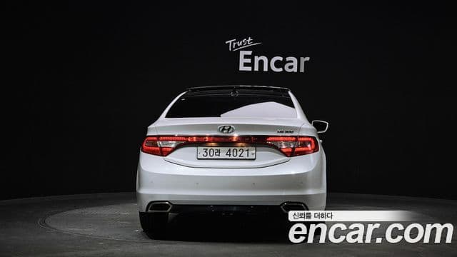 Hyundai Grandeur HG Modern, 2015 4