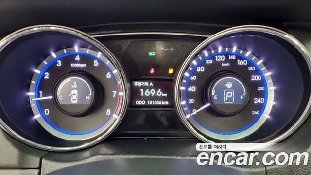 Hyundai Sonata The / новый 브릴리언트 Premium, 2013 8