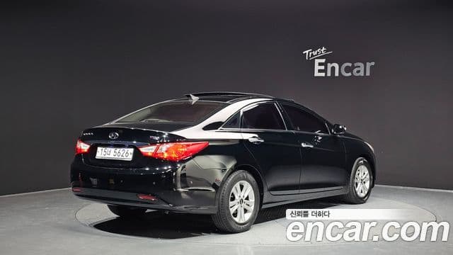 Hyundai YF Sonata чёрный, 2011 2