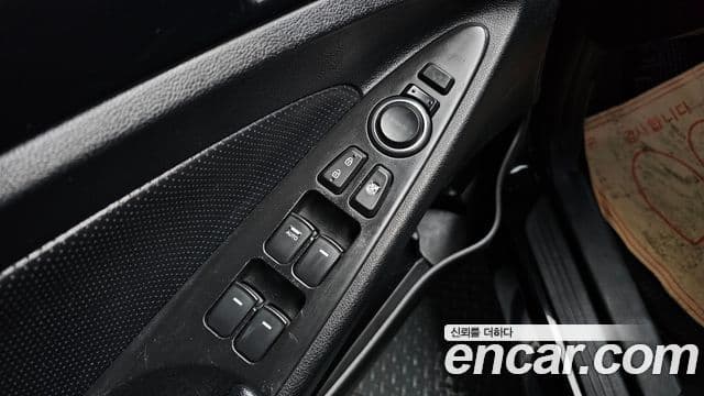 Hyundai YF Sonata чёрный, 2011 12