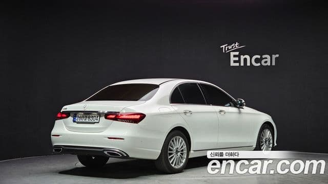 Mercedes-Benz E-класс W213 Exclusive, 2022 2