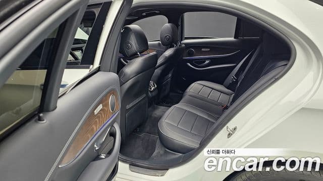 Mercedes-Benz E-класс W213 Exclusive, 2022 12