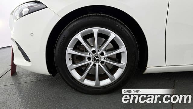 Mercedes-Benz A-класс W177 A220 хэтчбек, 2019 все фото