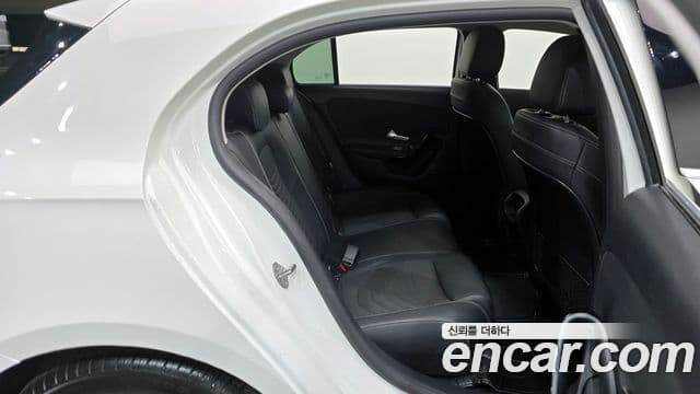 Mercedes-Benz A-класс W177 A220 хэтчбек, 2019 12