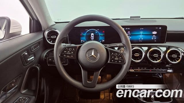 Mercedes-Benz A-класс W177 A220 хэтчбек, 2019 13