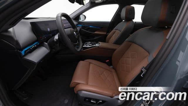 BMW 5시리즈 (G60), 2025 10
