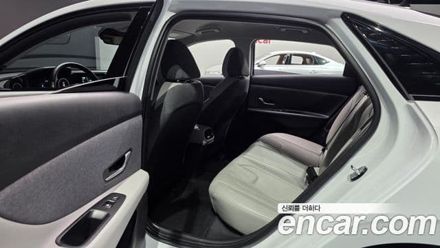 Hyundai Avante (CN7) Inspiration, 2022 12